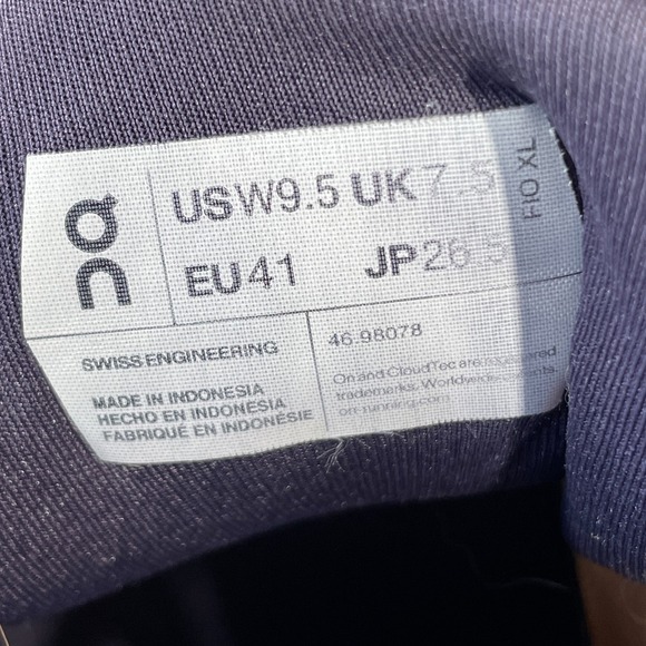 On Cloud Sneakers Shoes Women 9.5 Pink Cloudrunner Performance Athletic Gym - Picture 2 of 11